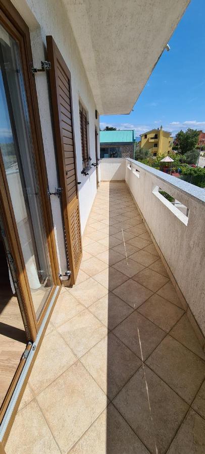 Apartments Jele Baška Exterior foto