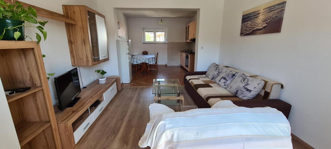 Apartments Jele Baška Exterior foto